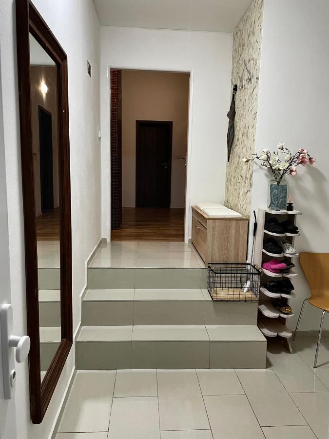 הומפולץ Apartman Az Pro 8 Osob מראה חיצוני תמונה