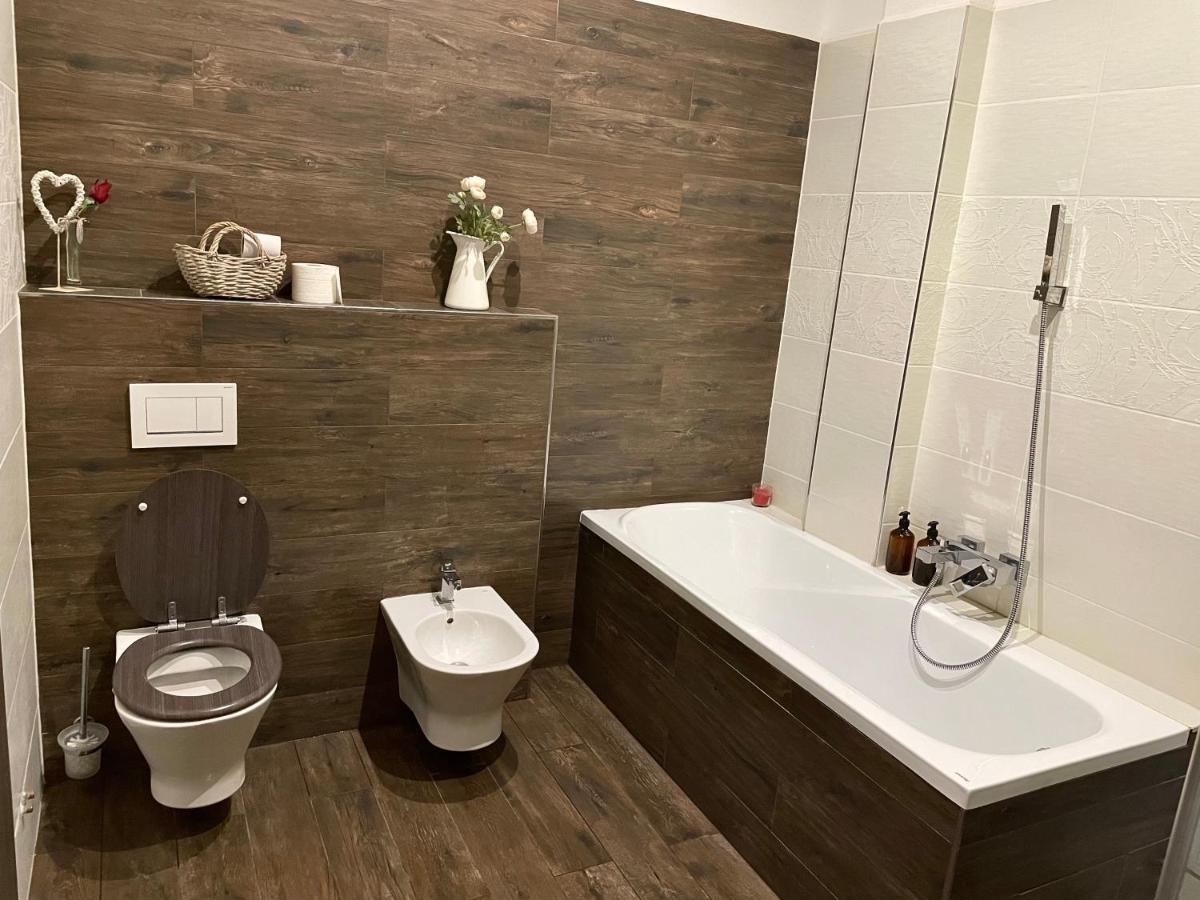 הומפולץ Apartman Az Pro 8 Osob מראה חיצוני תמונה